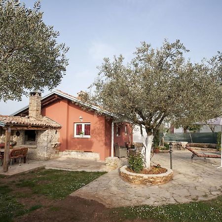 Casa Terren Grande Villa Ровин Екстериор снимка