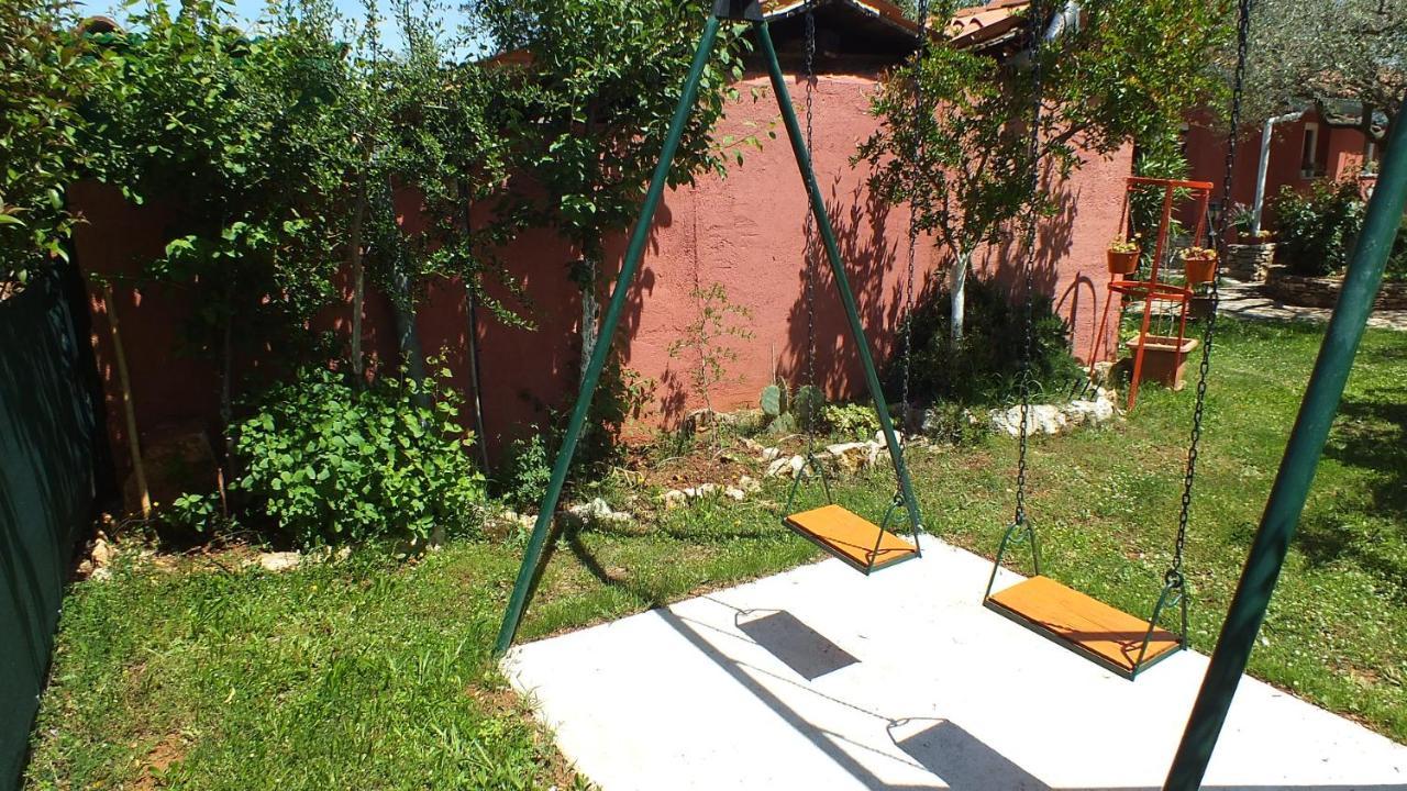 Casa Terren Grande Villa Ровин Екстериор снимка
