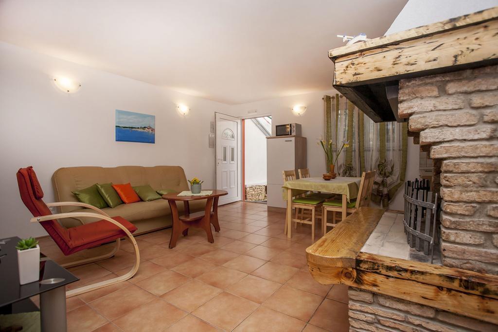 Casa Terren Grande Villa Ровин Екстериор снимка