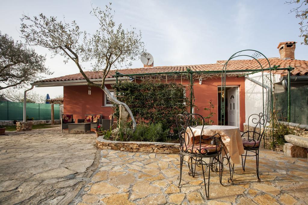 Casa Terren Grande Villa Ровин Екстериор снимка
