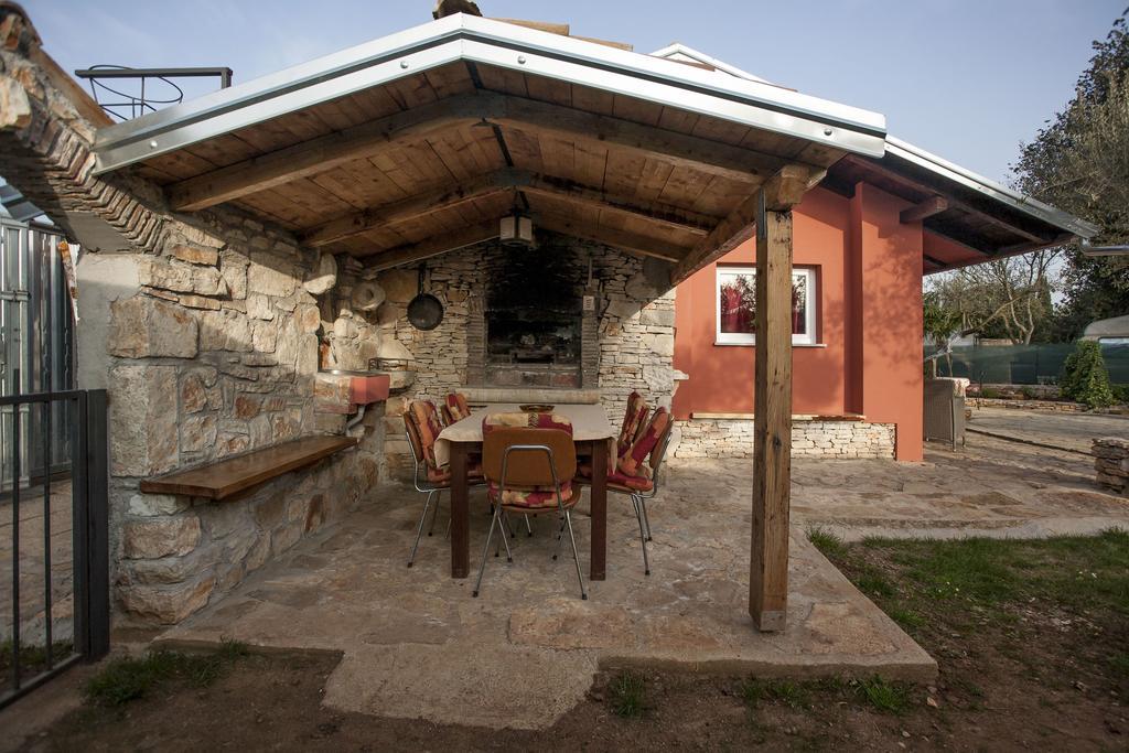 Casa Terren Grande Villa Ровин Екстериор снимка